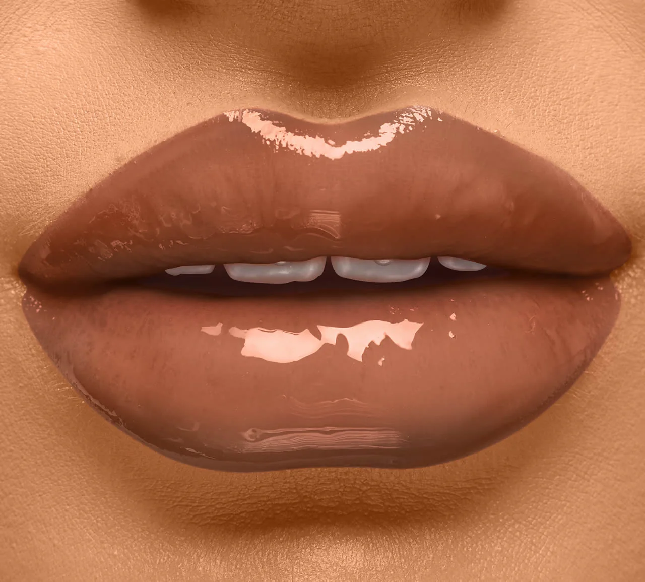 I Am Eyeconic 90’s baby Lip Gloss - Warm Chocolate Nude (3ml) - Image 2