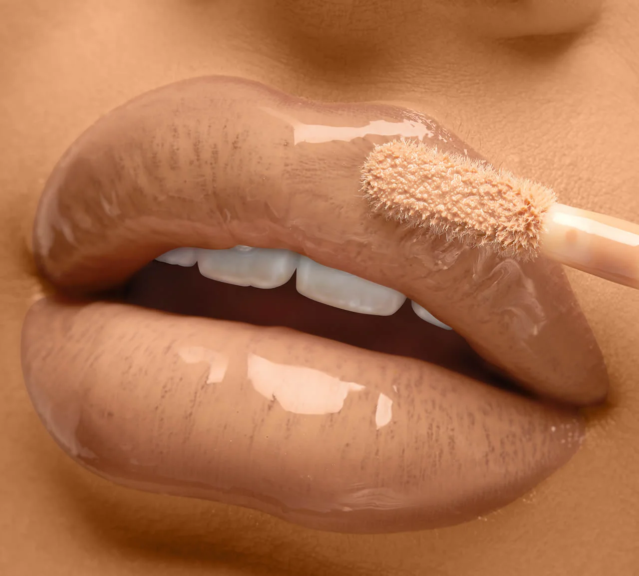 I Am Eyeconic Caramel Drip Lip Gloss - Soft Caramel Nude (3ml) - Image 3