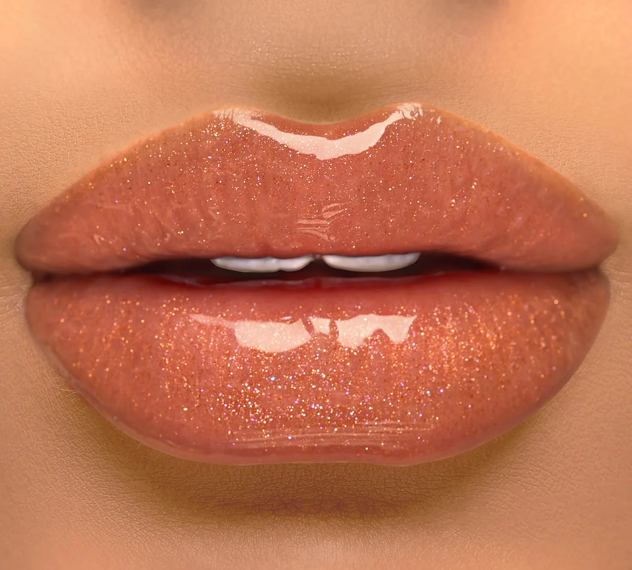 I Am Eyeconic Glisten Up Lip Gloss - With Shimmer (3ml) - Image 2