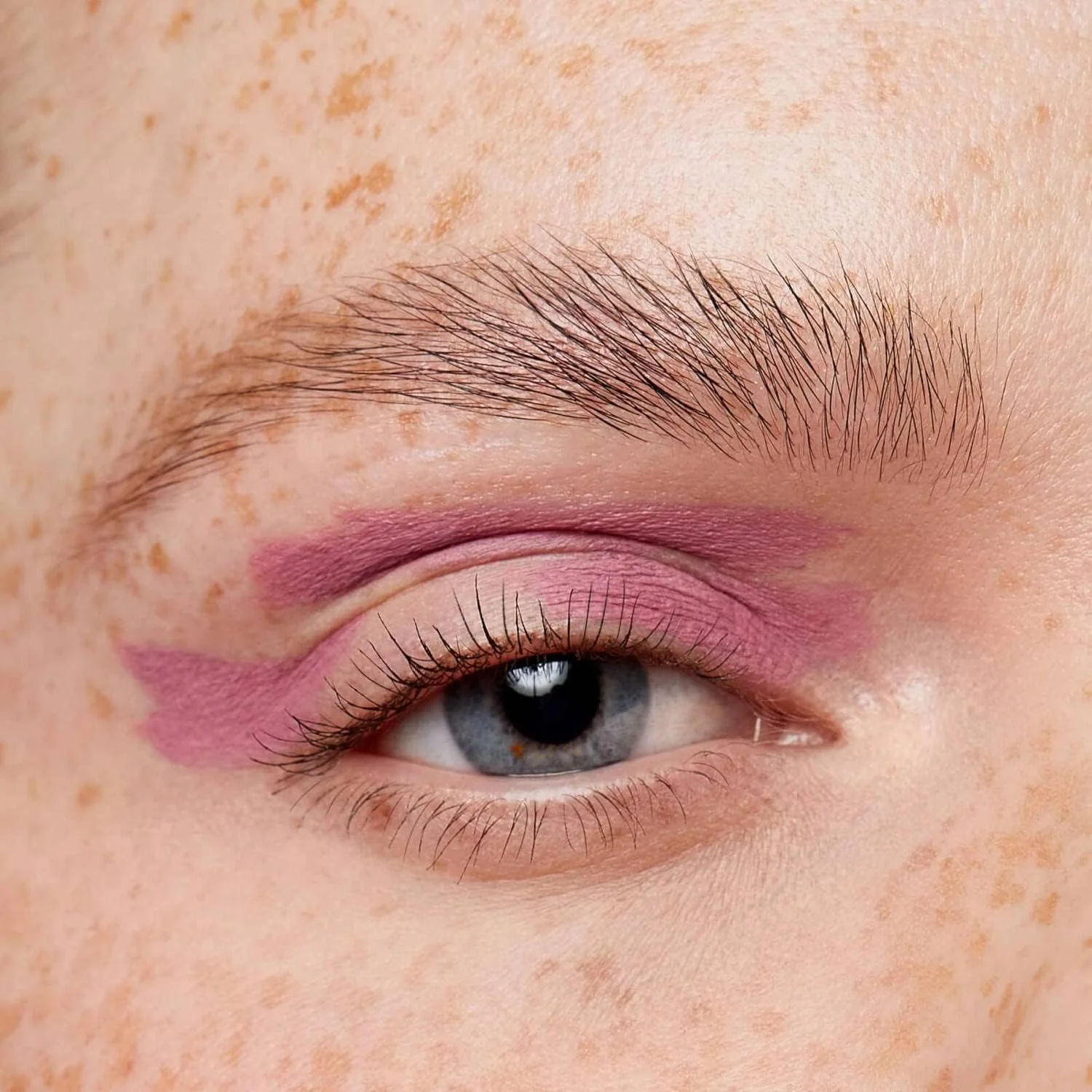 Illamasqua Eye Paint Longwear Liquid Shadow - Rose Latte - Image 2