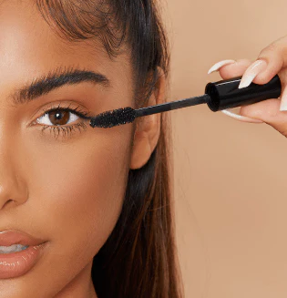 Illamasqua Raven Masquara - Waterproof | Long-lasting Volume Smudge-proof (Black) - Image 5