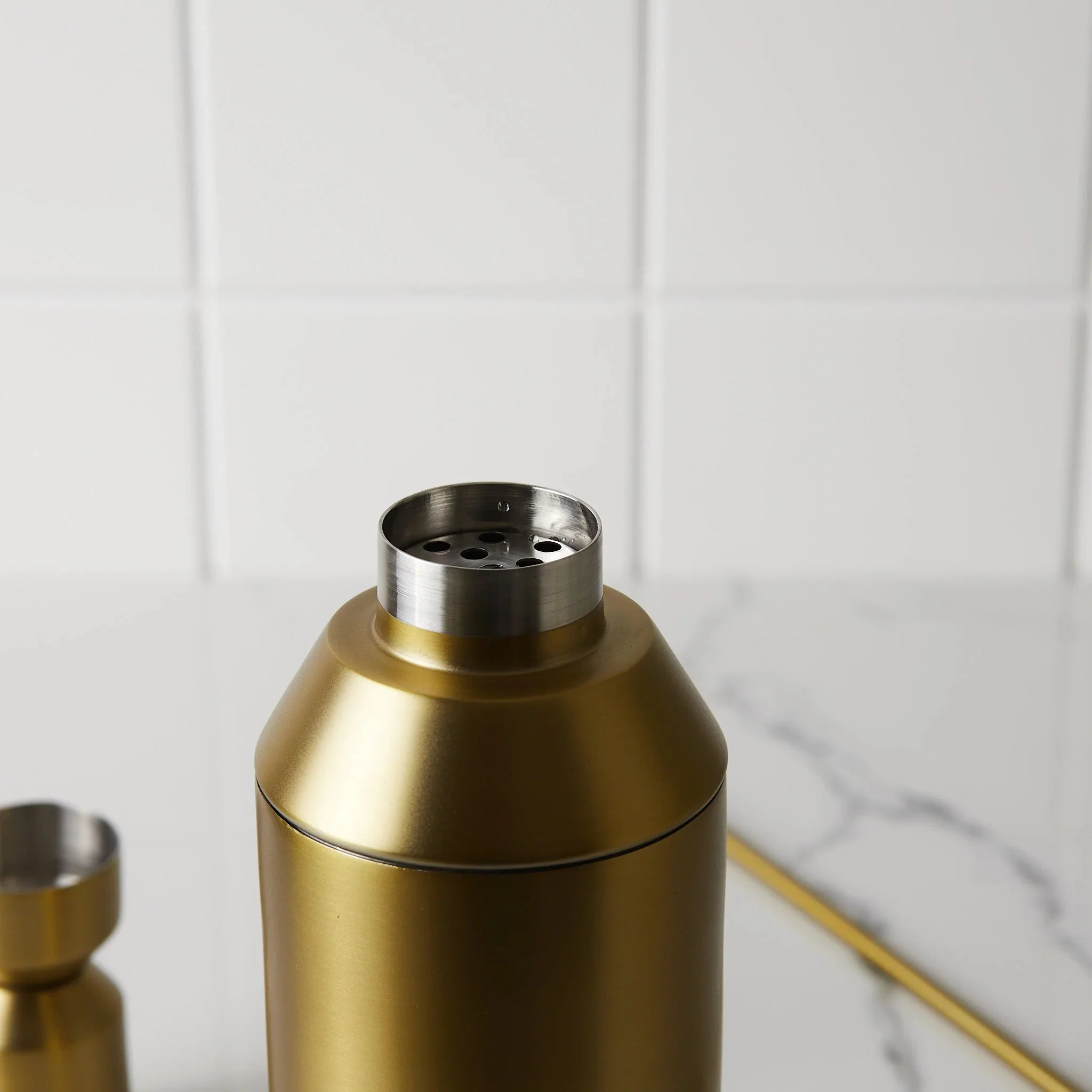 Lunar Oceans Cocktail Shaker Kit - Gold - Image 3