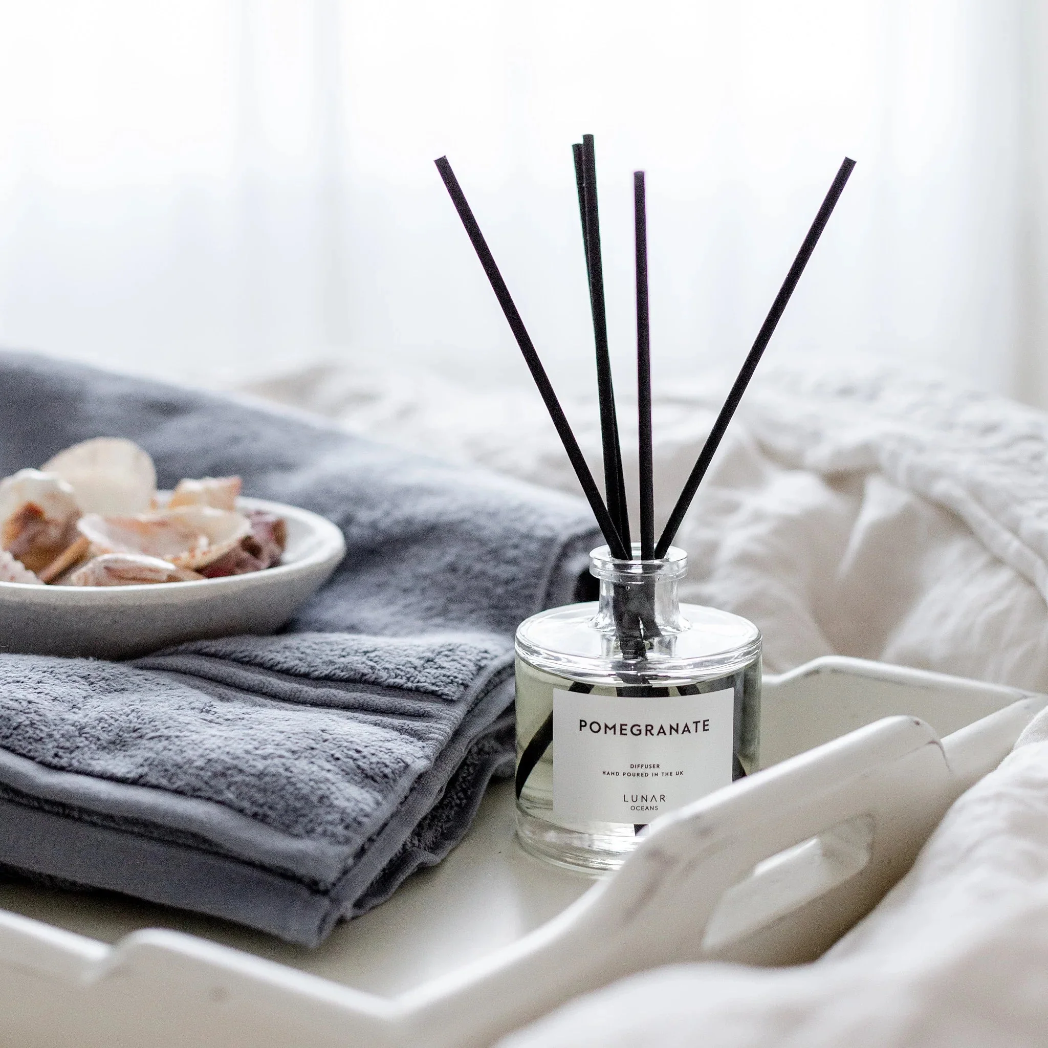Lunar Oceans Pomegranate Diffuser 200ml - Image 3