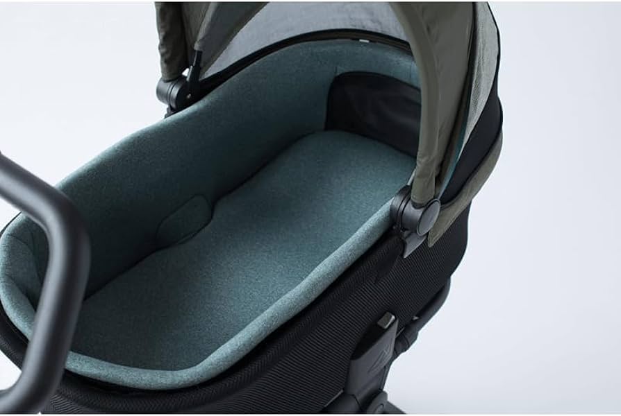 Micralite by Silvercross Twofold Smartfold Carrycot – Evergreen - Image 3