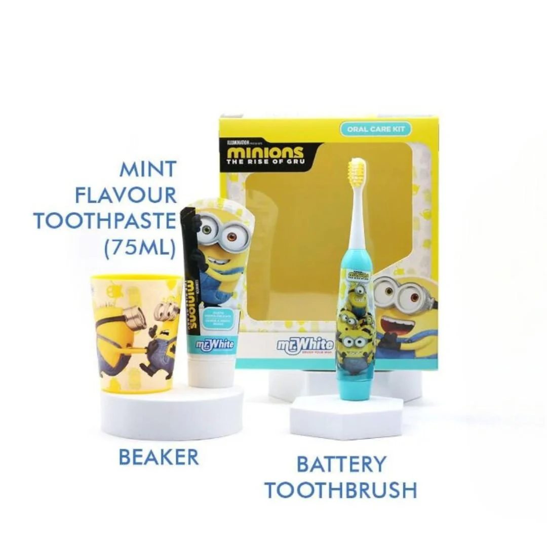 Minions Kids Electric Toothbrush Gift Set + Travel Kit - Age4+ - Image 2