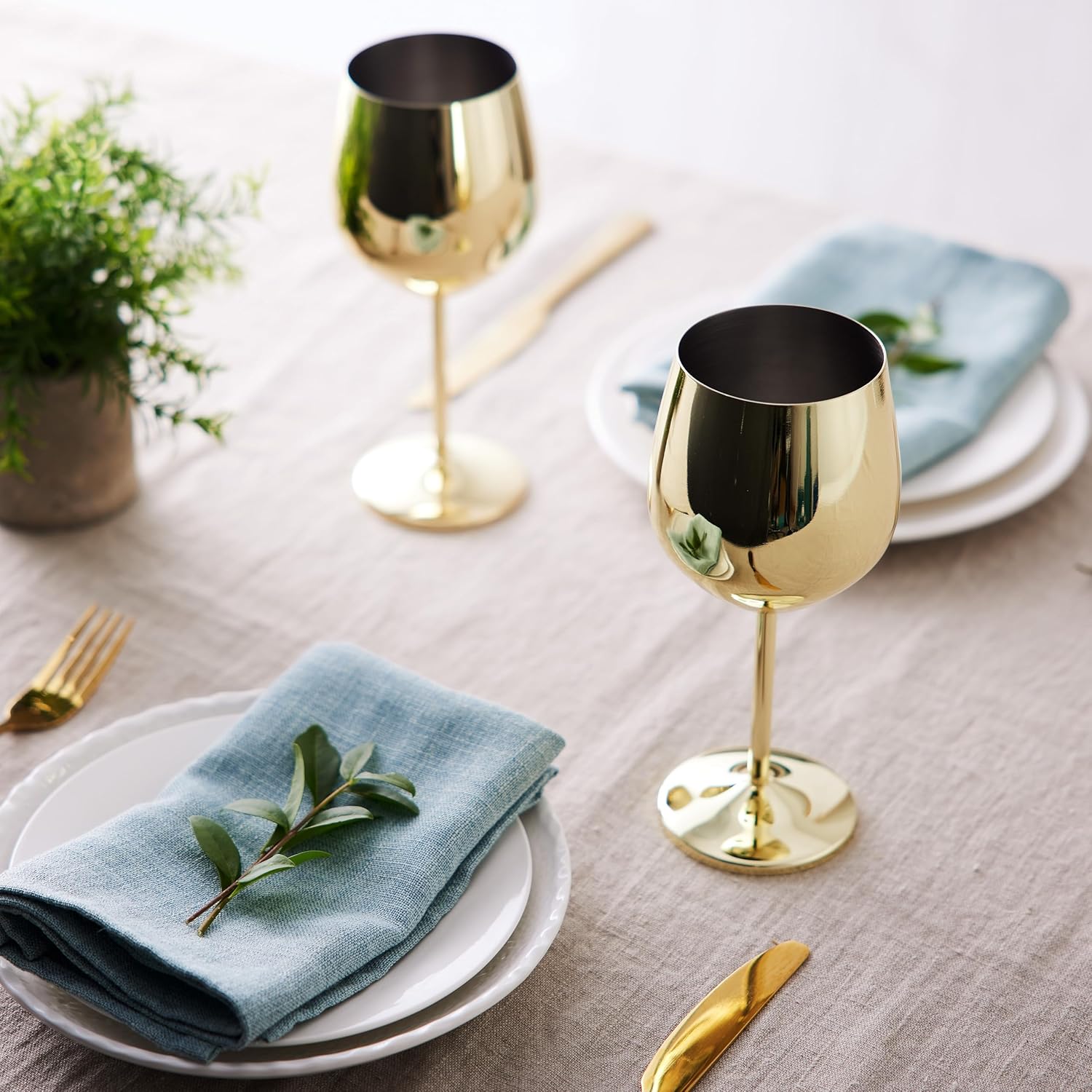 Oak & Steel - 4 Stainless Steel Gold Wine Glasses, 500ml - Shatterproof Party Glass Set - Image 4