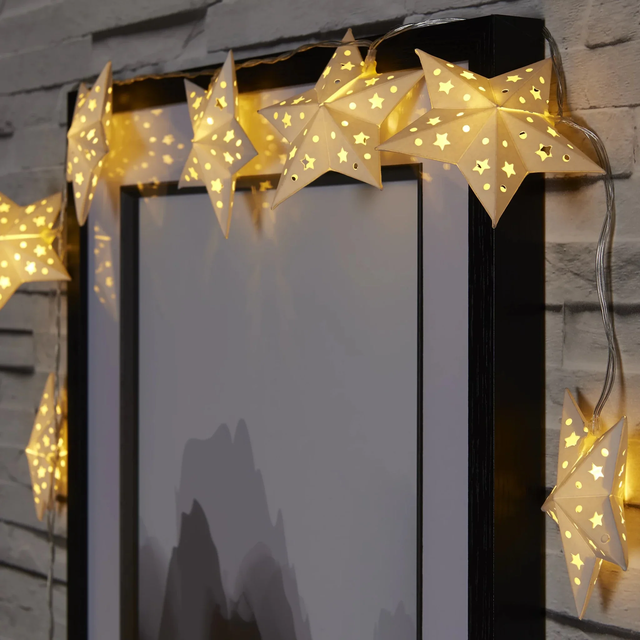 Paper Star Battery-powered Warm White 10 LED Indoor String Lights - Image 2