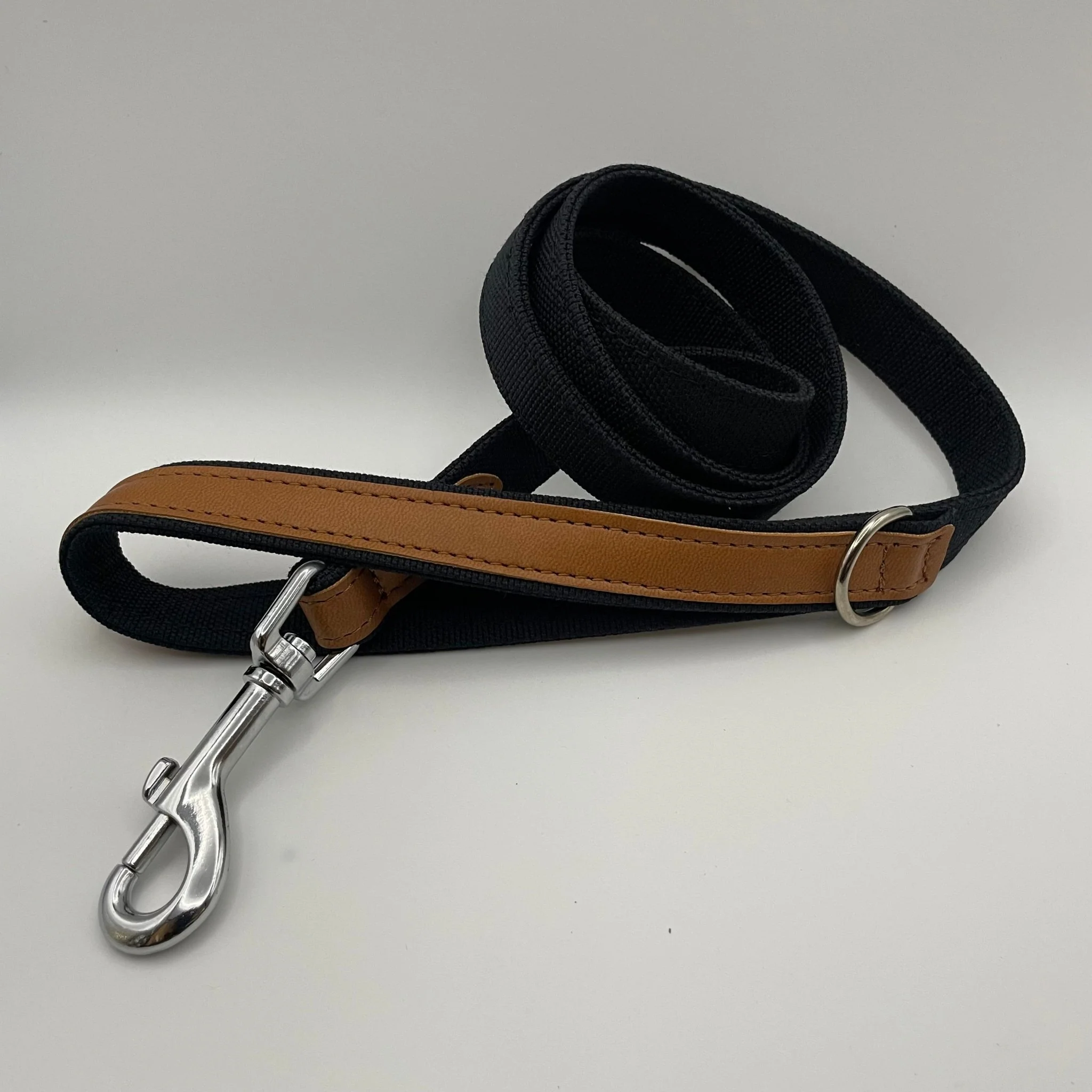 Project Blu Florence Apple Black and Brown Leather Dog Leash 110cm x 2cm