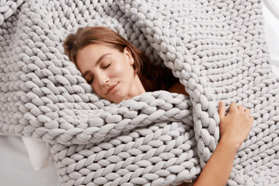 REMY Knitted Weighted Blanket - Charcoal Grey (8.3KG) - Image 6