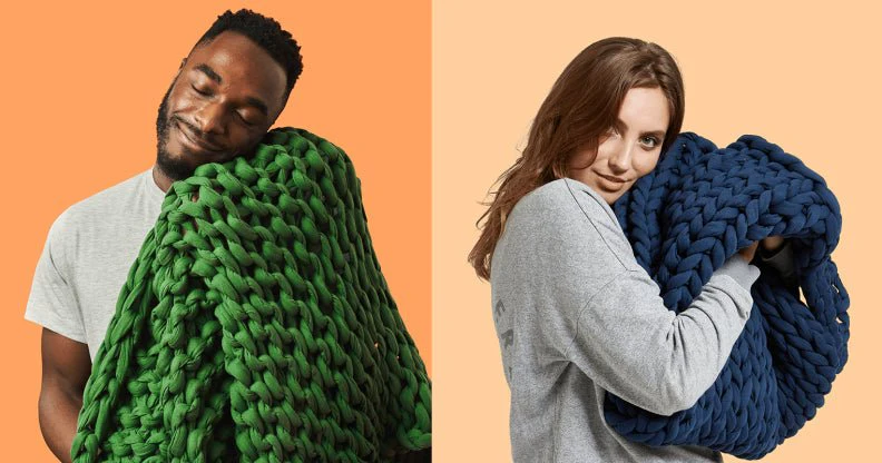 REMY Knitted Weighted Blanket - Midnight Blue (6.3KG) - Image 5