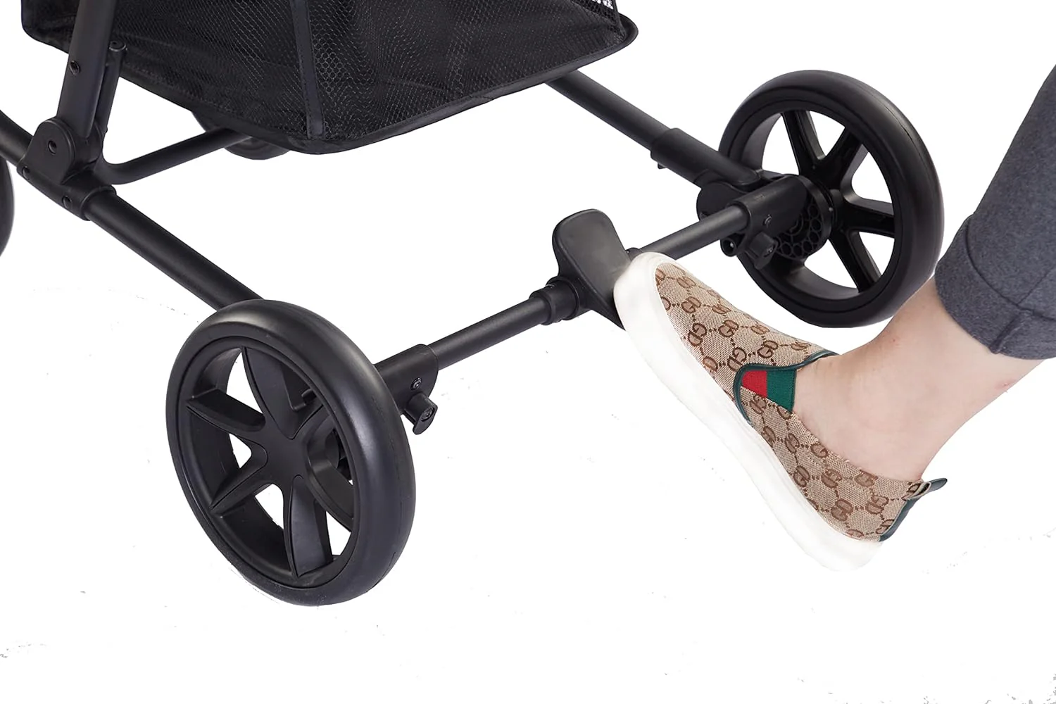 Ricco 2 in 1 Foldable Pram with Reversible Seat - Black - Image 7