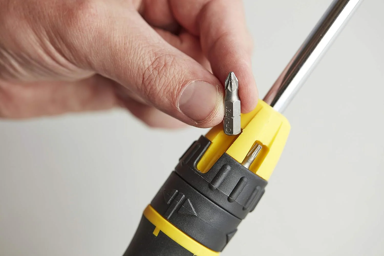 STANLEY 0-68-010 Multibit Ratchet Screwdriver + 10 Bits - Image 6