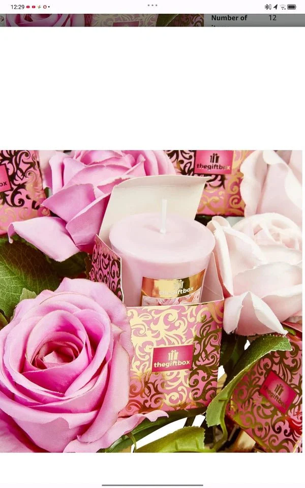 The Gift Box Luxury Candle and Artificial Flower Bouquet - Image 2