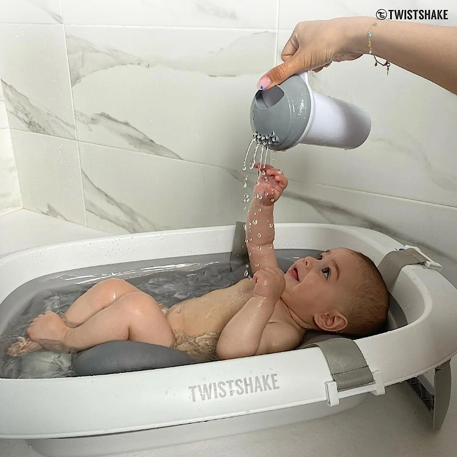 Twistshake Foldable & Non-Slip Baby Bath Tub - 0+ Months - Image 9