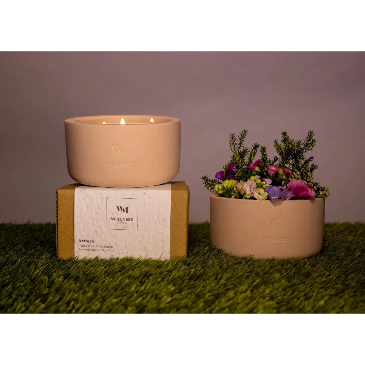 Wellness By Manuel REFRESH Scented Designer Candle - Eucalyptus & Peppermint 3 Wick - Image 3
