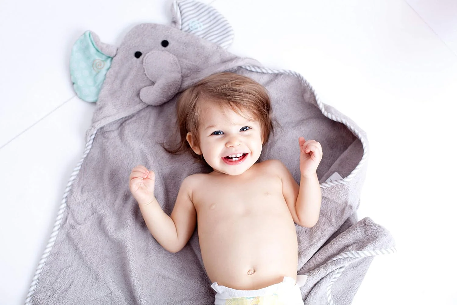 Zoochini Baby Hooded Towel - Grey Elephant - Image 2